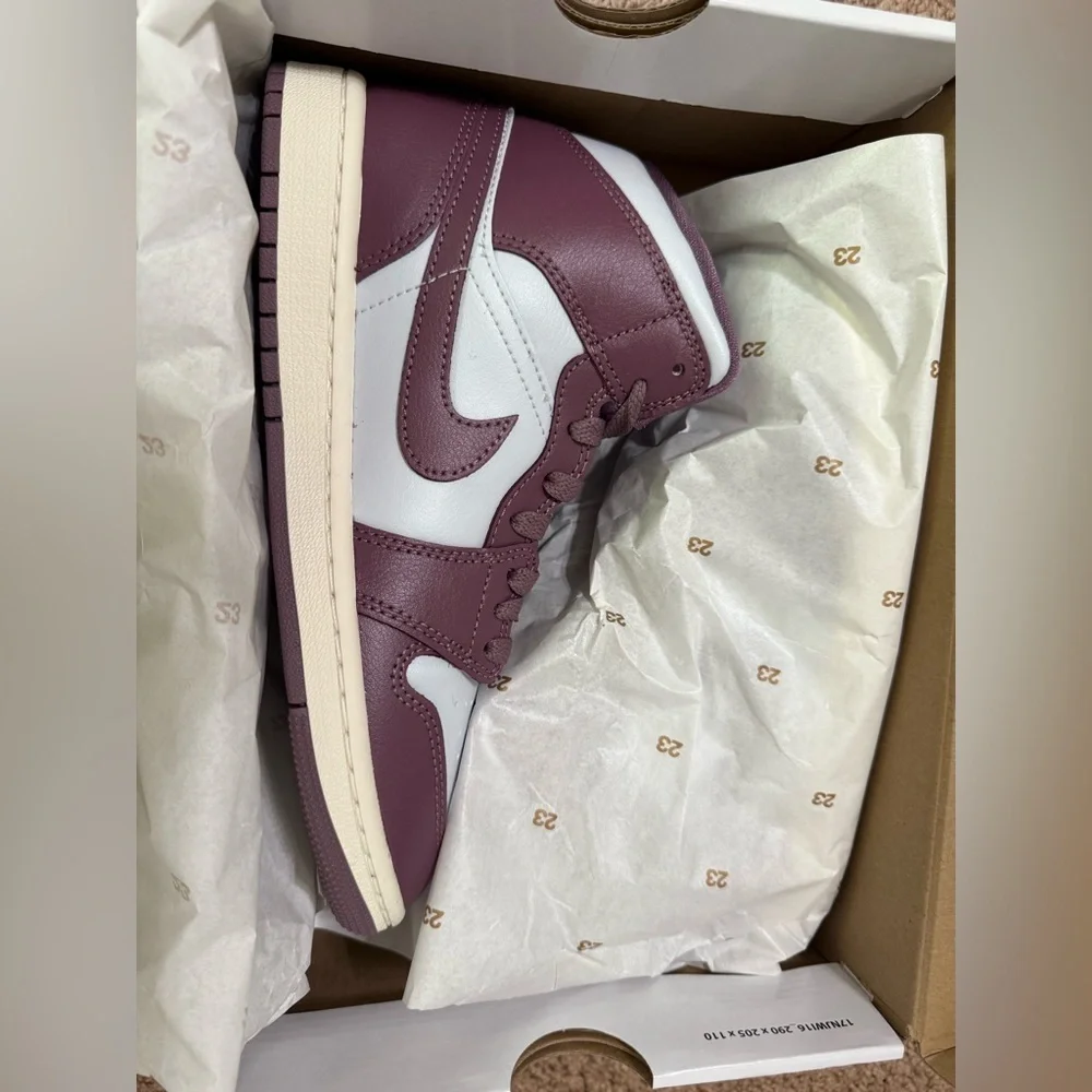 Nike Women's Air Jordan 1 Mid Pure Platinum/Sky J Mauve-Sail (BQ6472) size 6.5 - Picture 10 of 10
